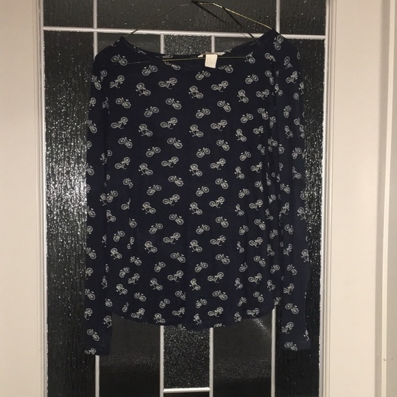 ‼️4 for $25‼️ H&M Bicycle T-shirt - Picture 1 of 2